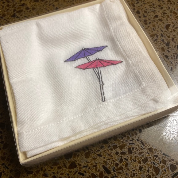 PIER ONE IMPORTS Cotton Embroidered Umbrella Drink Cocktail  Napkins Set 6 NIB - Picture 3 of 9
